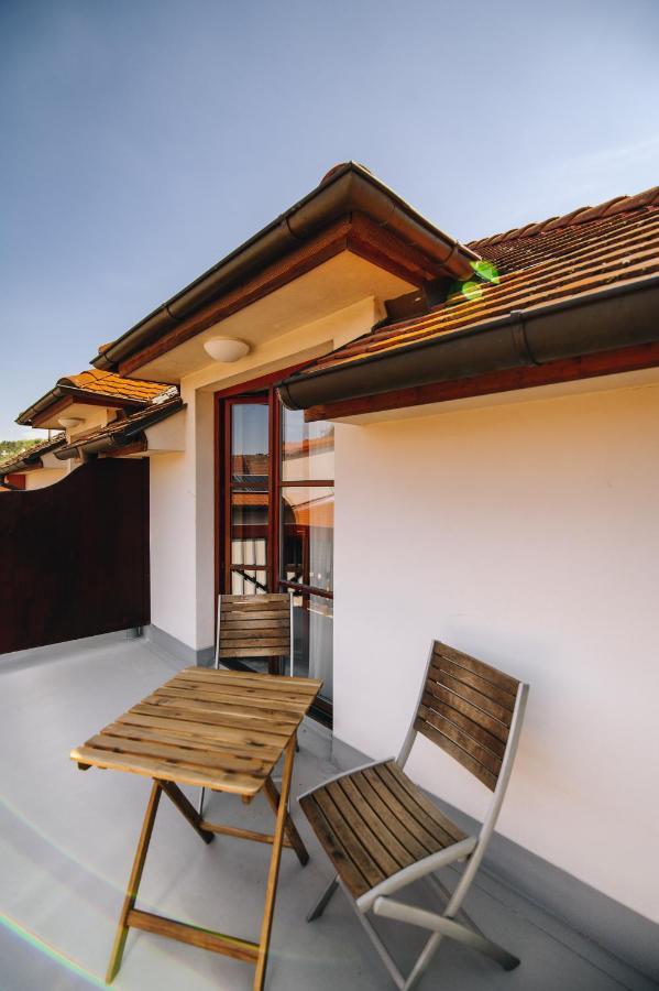 Kounicky Dvur Hotel Dolni Kounice Luaran gambar